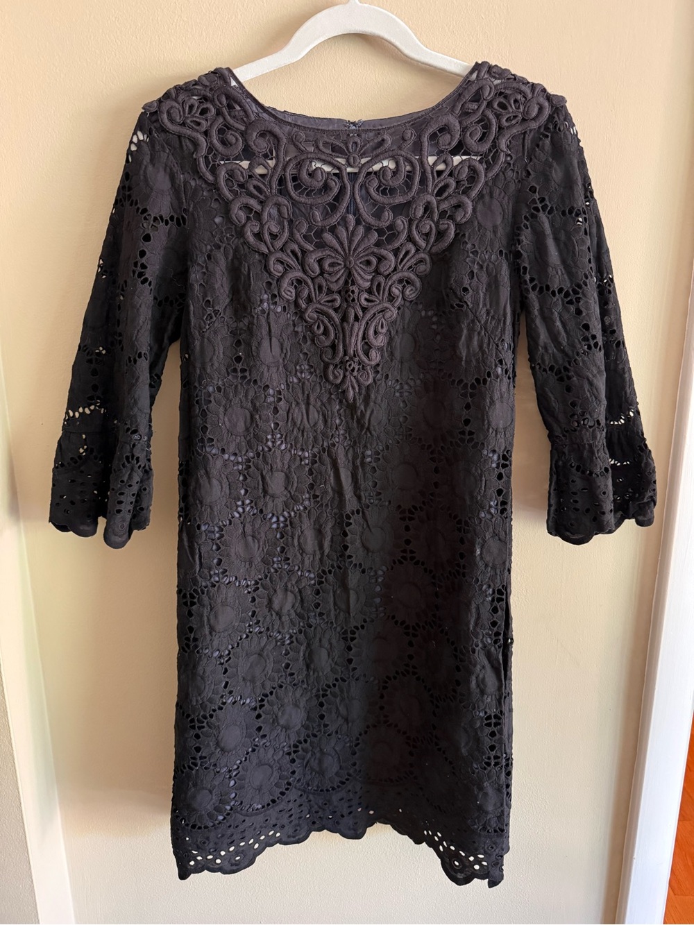 Muse Black Crochet Lace Long Sleeve Dress size 2